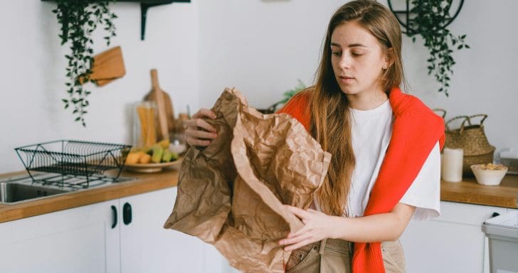Woman Uses Paper Bag To Keep Wasps Away