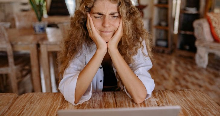 People Get Heated Over These 'Am I The Jerk?' Stories